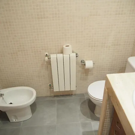 Holiday home Casa L'escala, Piscina Comuntaria I Jardi Privat *